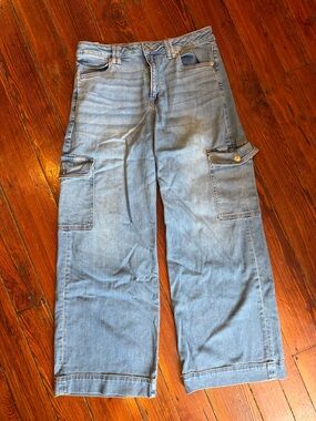 American Eagle Outfitters Light Blue Wide Leg Cargo Jeans